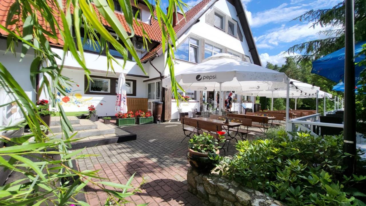 Zajazd Gniewko Mala Karczma Exterior photo