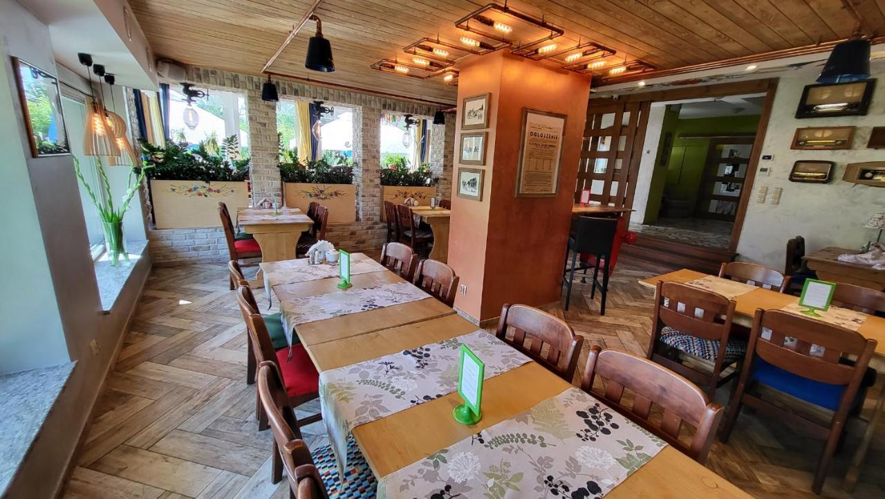 Zajazd Gniewko Mala Karczma Exterior photo